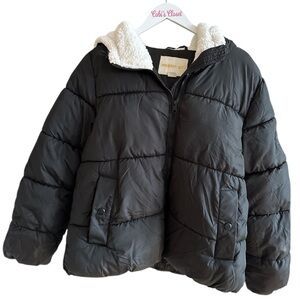 Madden Girl Puffer Jacket with Hood, NWT, Size-L, Color-Black
